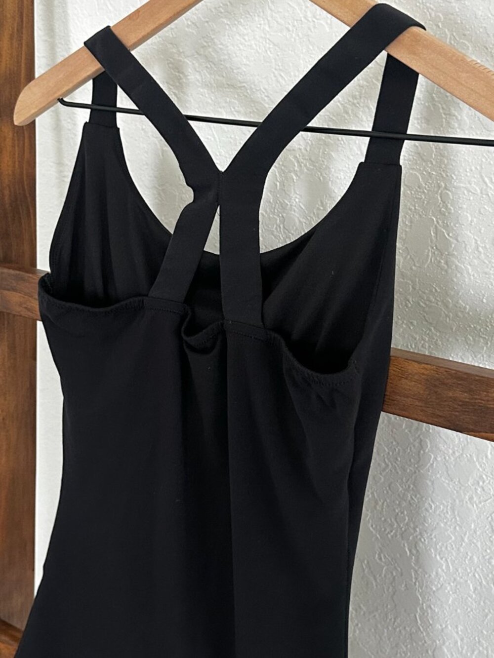 Spanx Black Cross Back Tank Soft Compression Size M - Picture 7 of 10